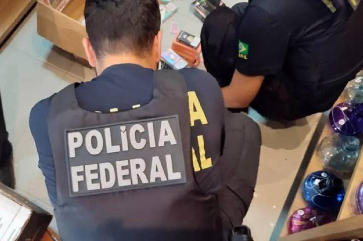 CACOAL E JI-PARANÁ - Polícia Federal combate venda de cigarros ilegais