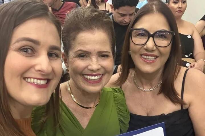 Coordenadora da ASSDACO recebe Voto de Louvor da Assembleia Legislativa de Rondônia