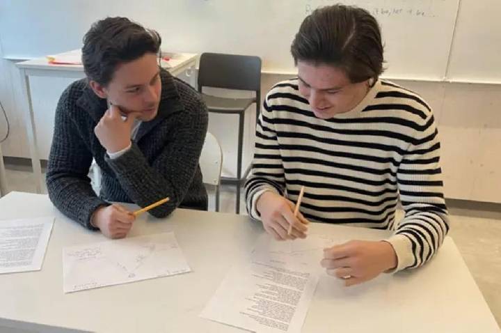 De volta ao lápis e papel: por que as escolas da Suécia estão reduzindo o ensino digital