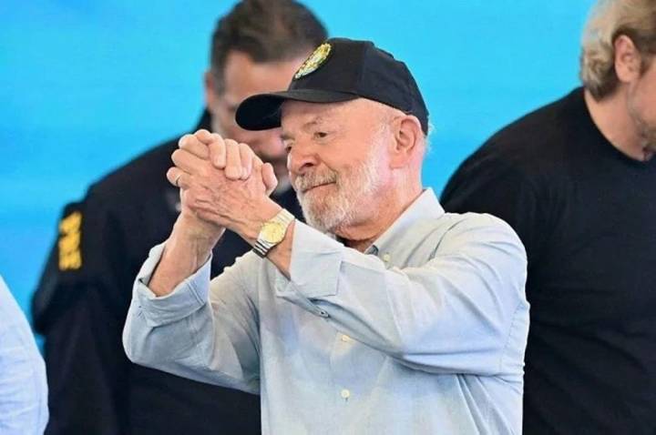 Lula sanciona orçamento de 2026 e veta aumento no Fundo Partidário
