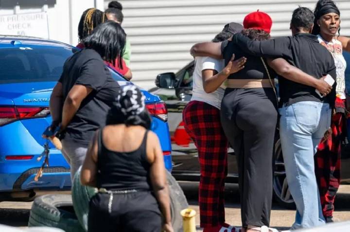 Mundo - Atirador era pai de 7 das 8 crianças que matou a tiros neste domingo (19), diz a polícia