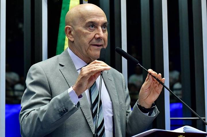 O PT, Confúcio e o teto da dignidade - Por Daniel Pereira