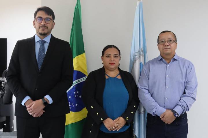 Presidente do Cofen e sindicato discutem segurança em territórios indígenas