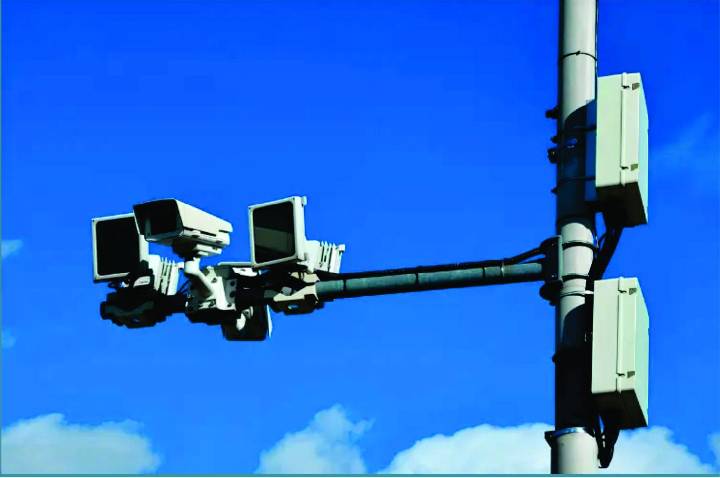 PRF inicia testes com radares de inteligência artificial capazes de identificar até 82 infrações