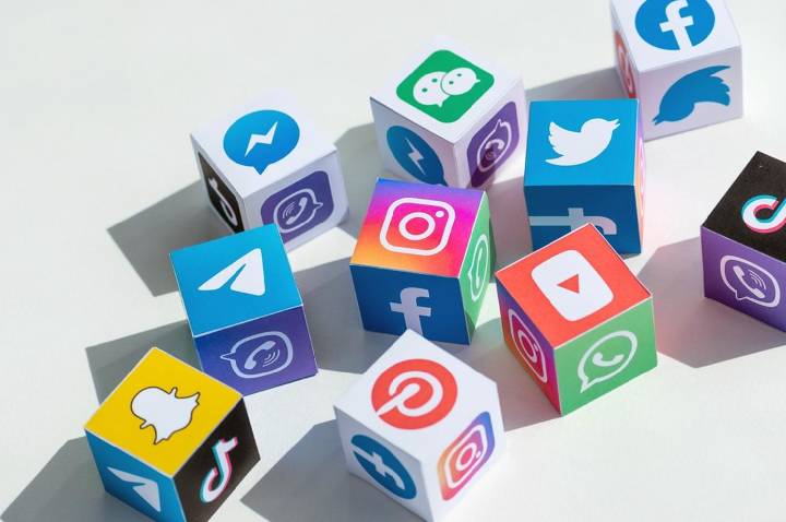 REGULAMENTAÇÃO DAS REDES SOCIAIS - VOLTANDO AO ZERO