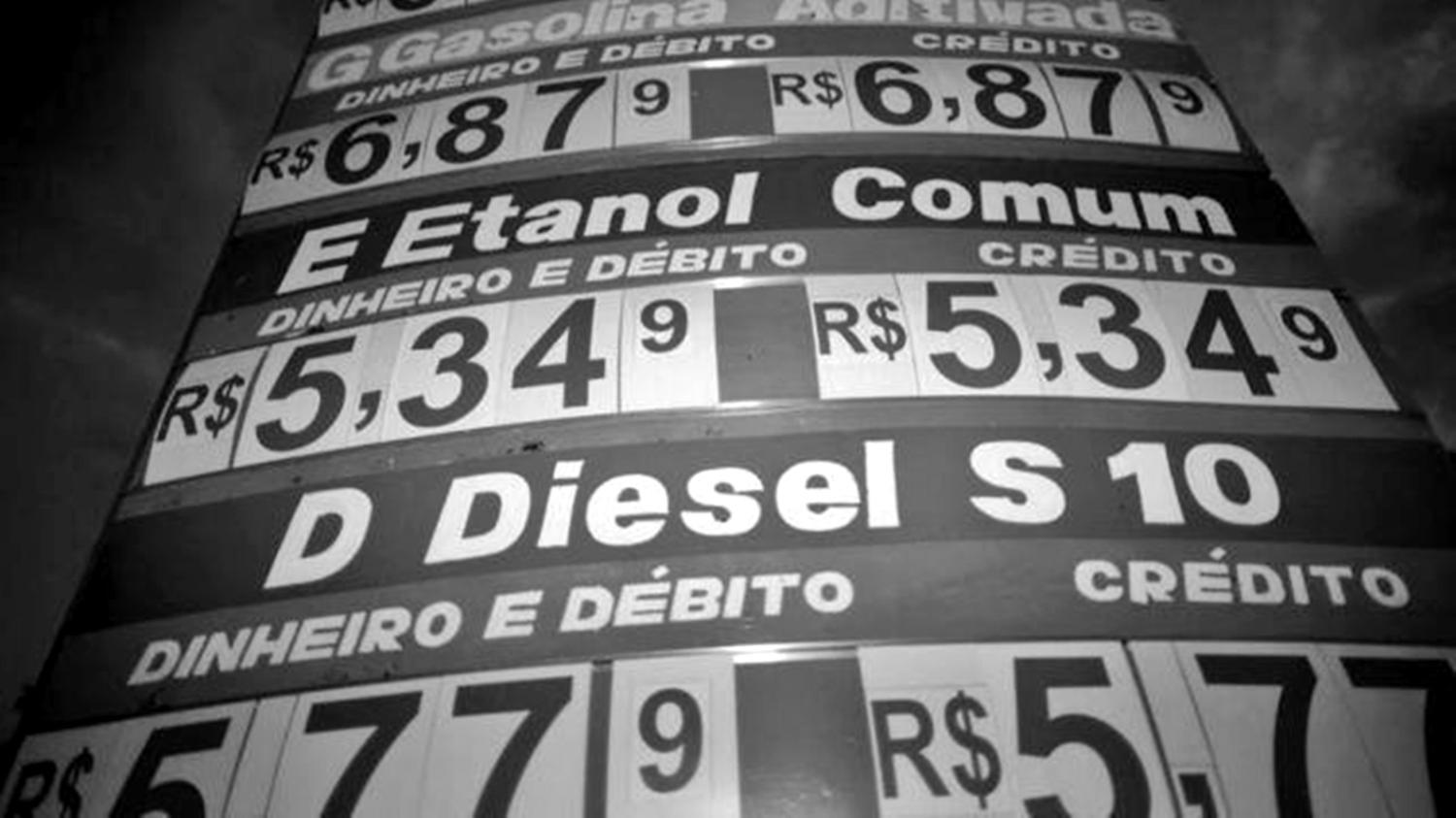 Câmara aprova limitação do ICMS sobre combustiveis