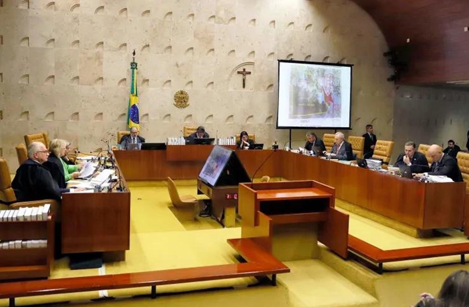 Funcionários públicos planejam ir ao STF contra PEC dos Benefícios