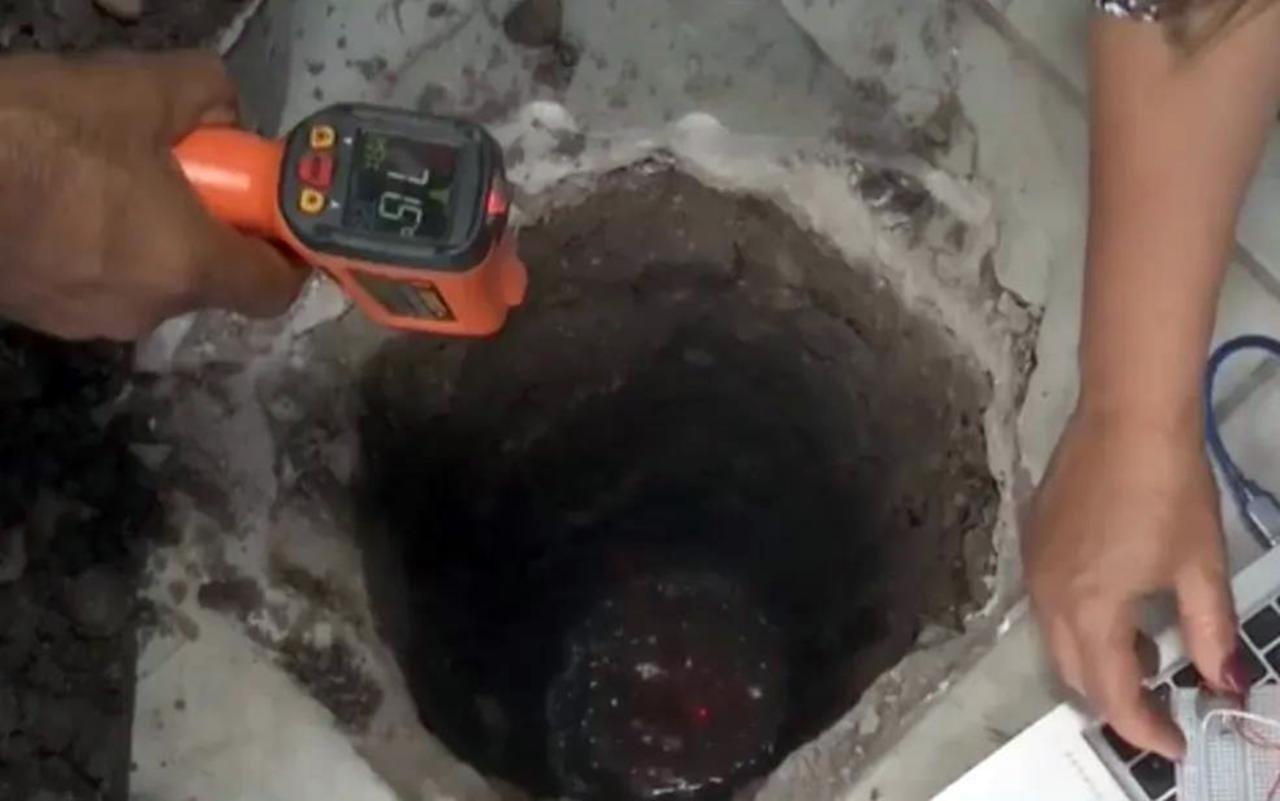 Buraco em interior de imóvel na BA registra água fervente e casa pode explodir