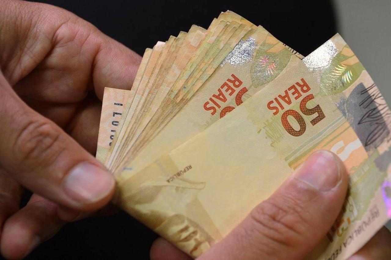 Em busca de votos, Bolsonaro amplia pagamento do Pronampe de quatro para seis anos