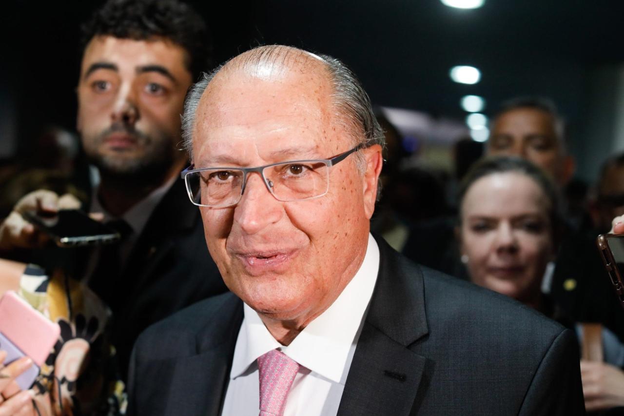 Alckmin sugere PEC da Transição para assegurar Auxílio Brasil de R$ 600