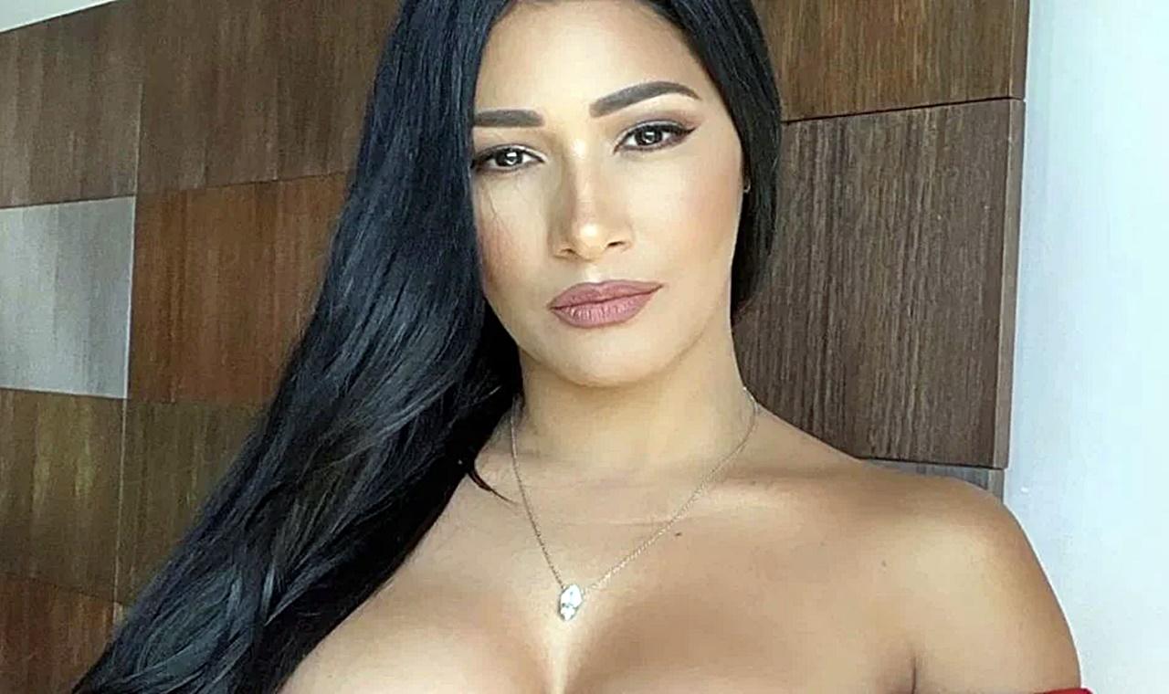 Ao som de Zé Felipe, Simaria dança com vestido transparente demais no silicone: “Tá pulando”