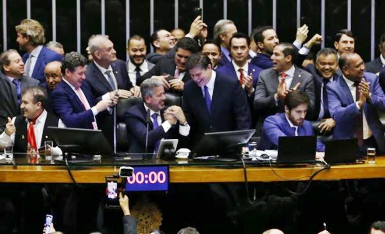 Reforma Tributária: Bolsonaristas votaram contra zerar impostos da cesta básica