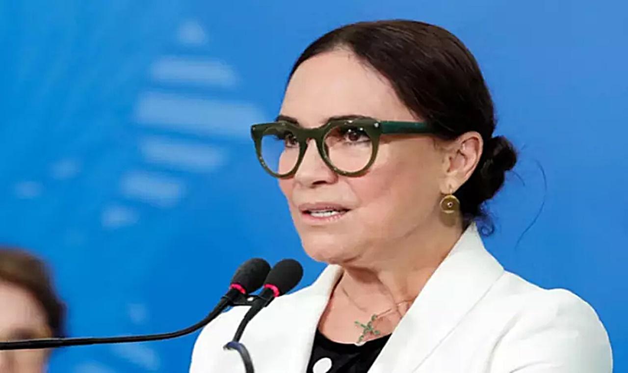 Regina Duarte provoca Anitta, Ivete Sangalo e Felipe Neto em post contra governo Lula