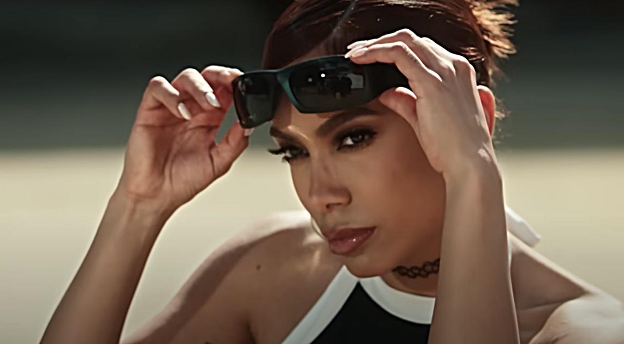 Anitta ganha prêmio de Melhor Clipe Latino no VMA com música “Funk Rave”