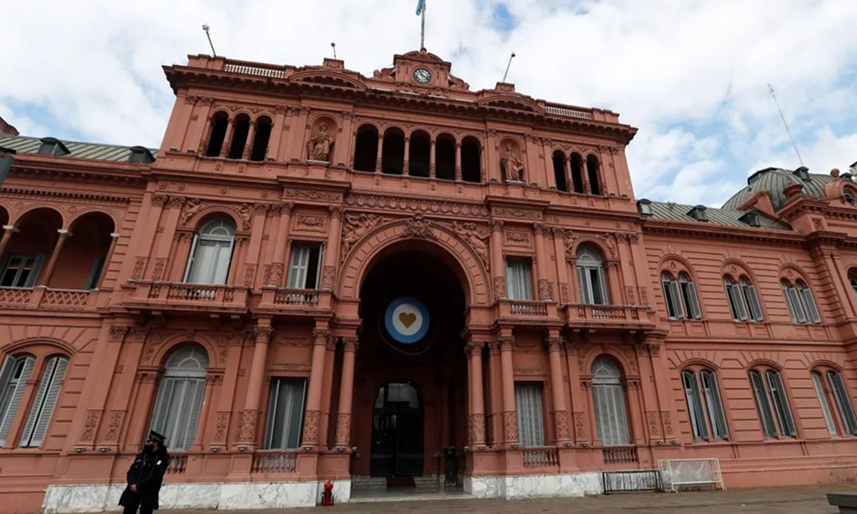 Urnas são abertas na Argentina para 2º turno da eleição presidencial em meio à disputa acirrada e cenário incerto