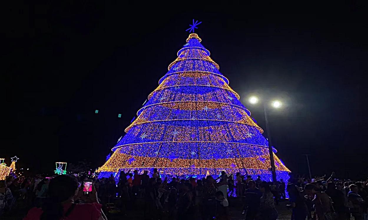 Veja a decoração do 'Natal Porto Luz' no Parque da Cidade, em Porto Velho