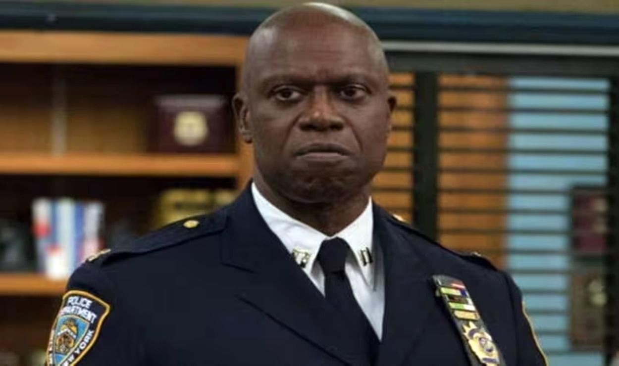 Morre Andre Braugher, o capitão Raymond Holt de Brooklyn Nine-Nine, aos 61 anos