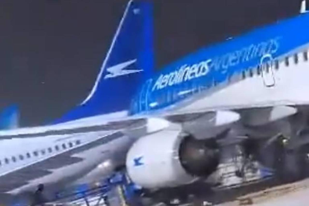 Tempestade na Argentina mata 13 pessoas e arrasta até aviões