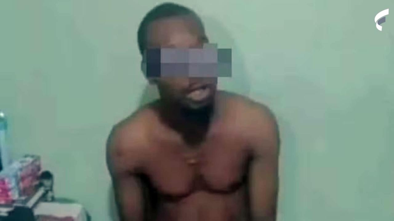 Pastor é espancado após tentar fazer sexo com mulher casada e expulso da cidade