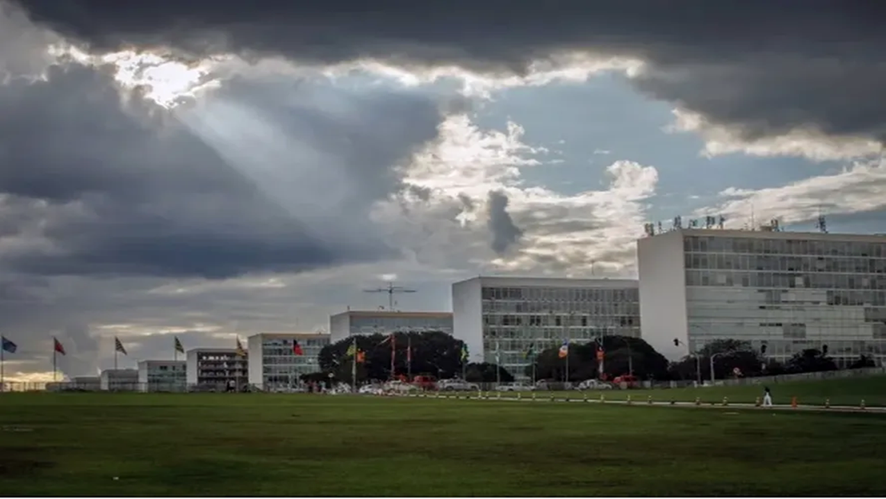 Saiba quais são os maiores salários nos níveis médio e superior do Concurso Nacional Unificado