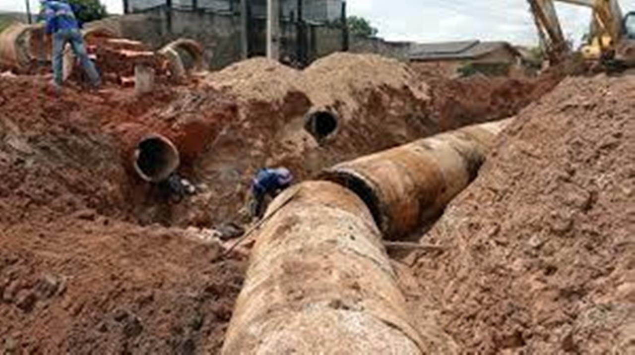Melhoria Urbana: Prefeitura de Pimenta Bueno realiza serviços de drenagem