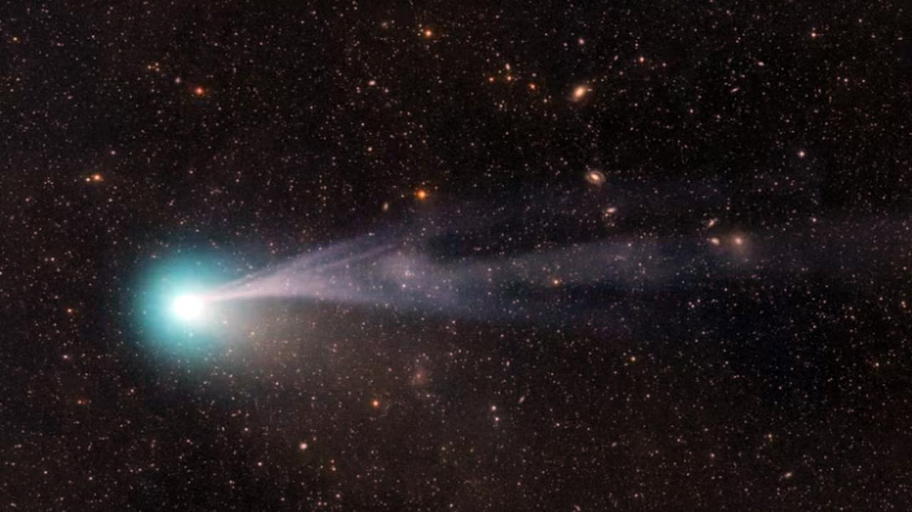‘Cometa do Diabo’ se aproxima da Terra e poderá ser visto de Minas Gerais no próximo mês