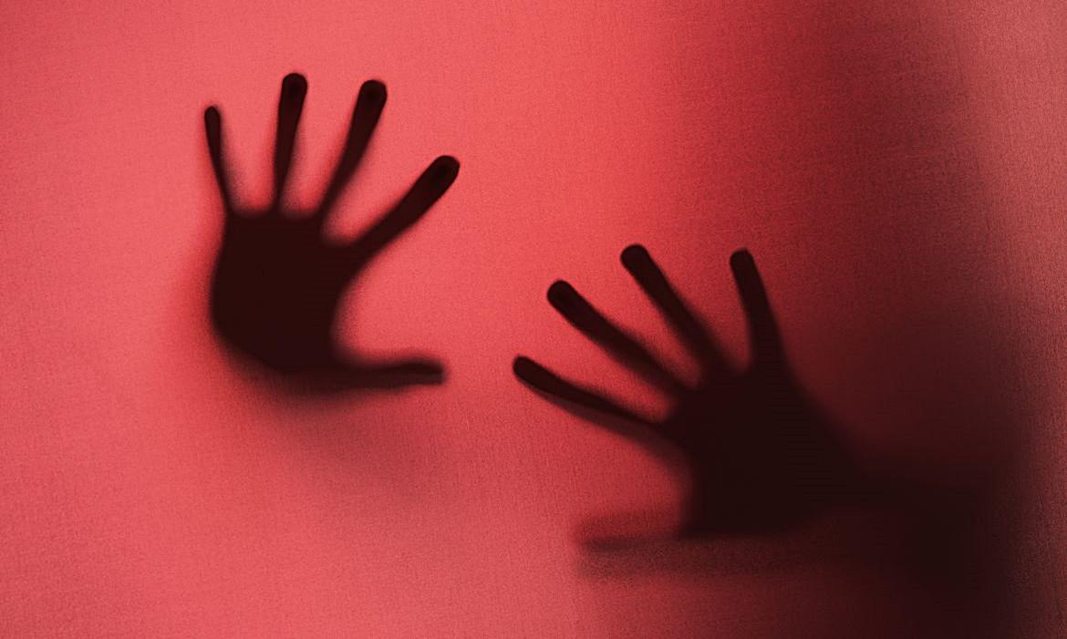 A cada 8 minutos, uma mulher é vítima de estupro no país;no Norte foram registrados 8.060 casos em 2022