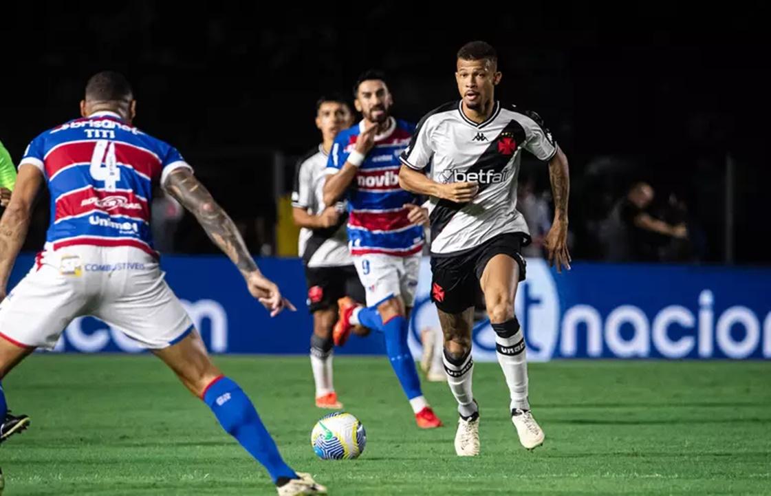Em confronto de seis gols, Vasco vence o Fortaleza nos pênaltis e se classifica para as oitavas da Copa do Brasil