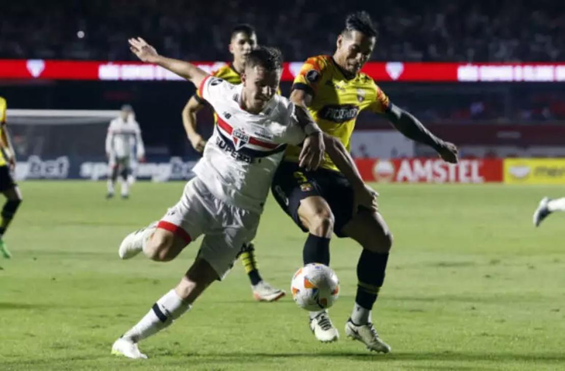 São Paulo pressiona, mas fica no empate com o Barcelona na Libertadores