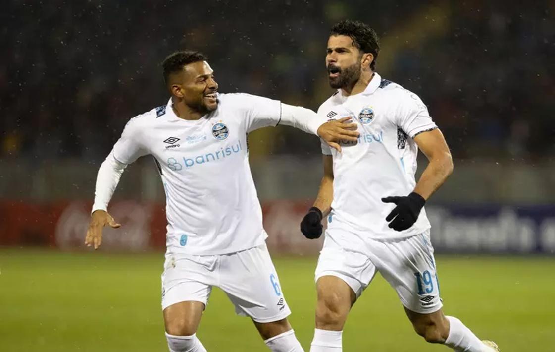 Grêmio vence o Huachipato e garante vaga nas oitavas da Libertadores