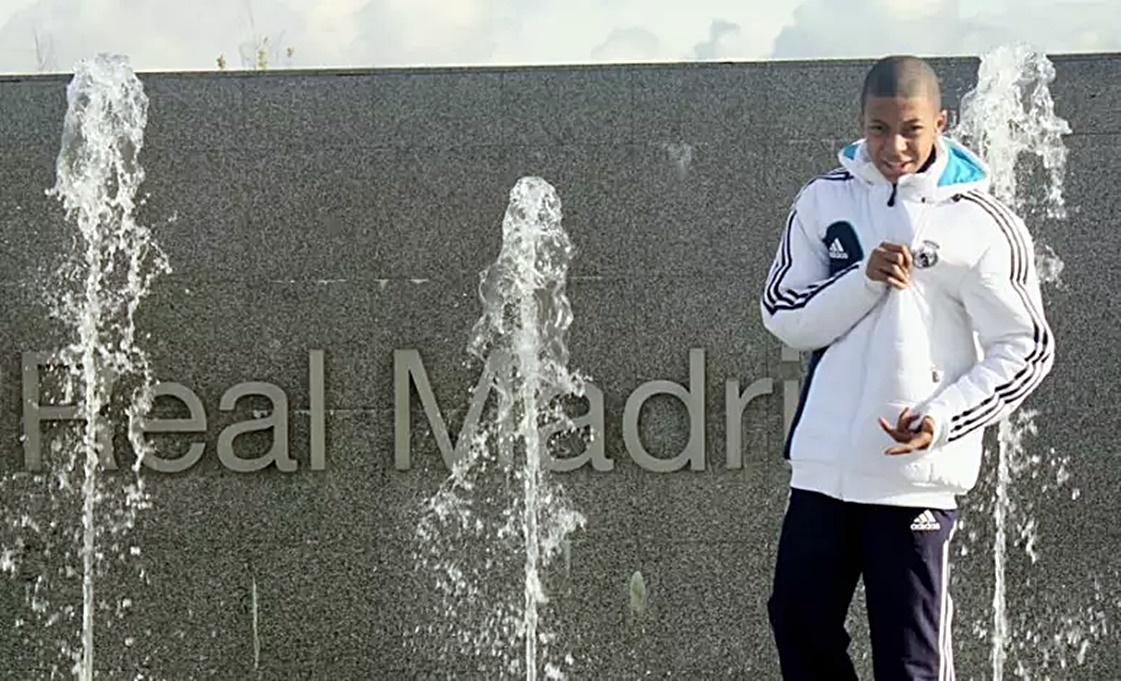 Real Madrid anuncia a contratação de Mbappé por cinco anos