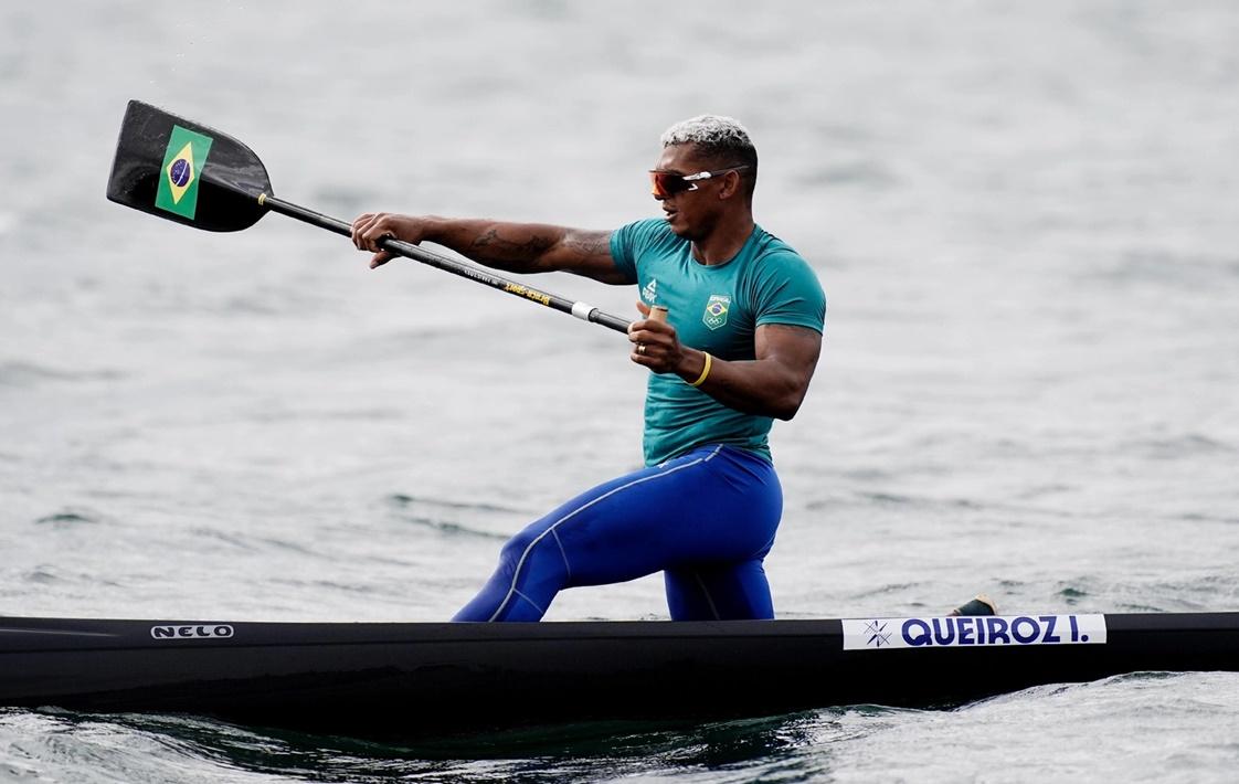 Isaquias Queiroz leva a prata na canoagem e conquista 5ª medalha em Jogos Olímpicos