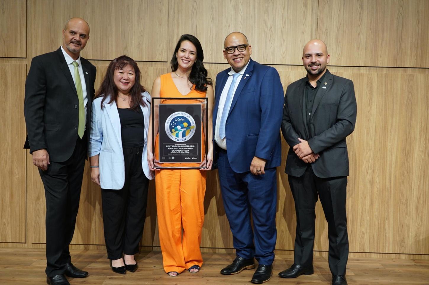Equipe de Enfermagem especializada em Oncologia recebe Selo de Qualidade do Cofen
