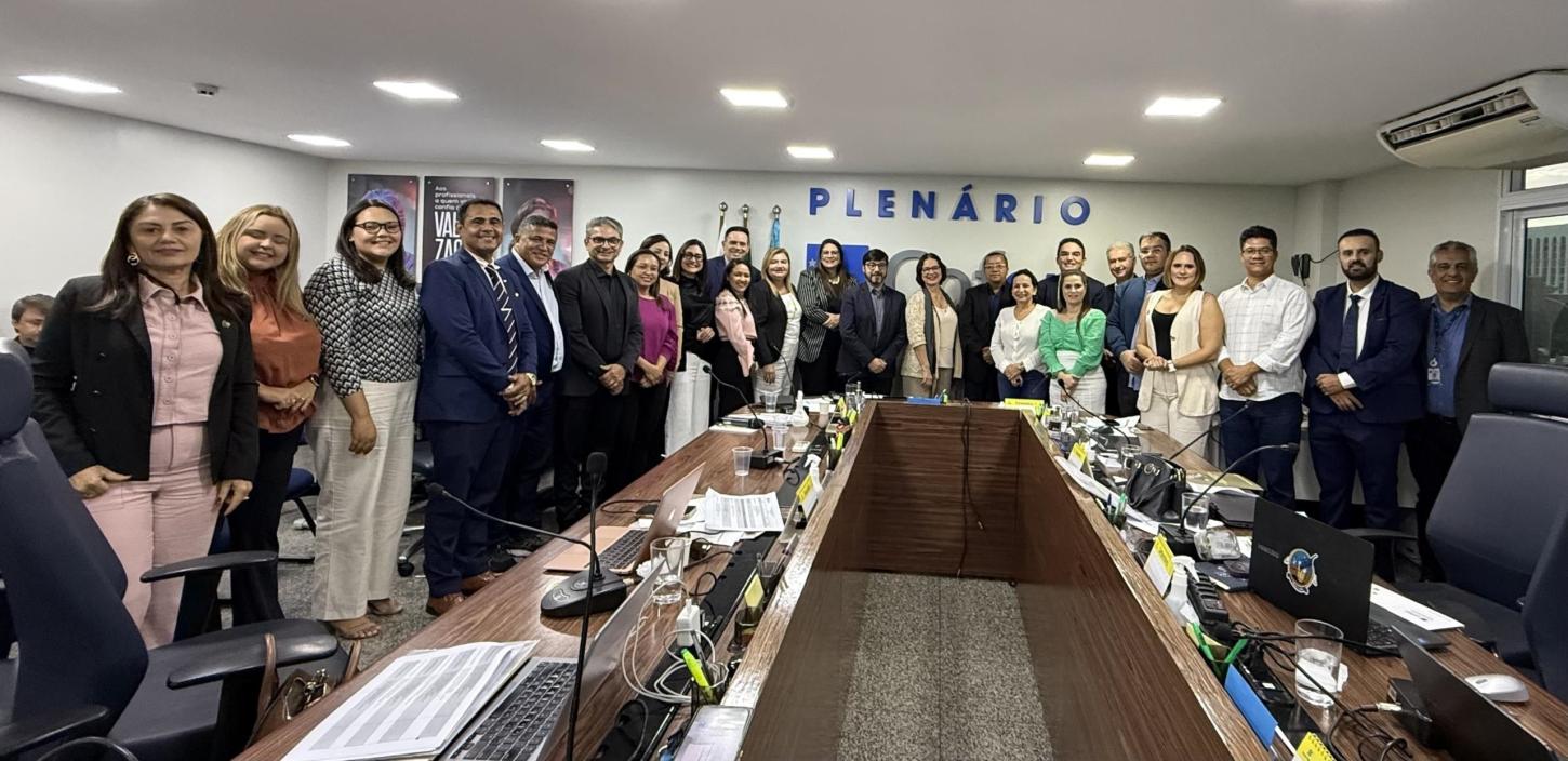 Plenário do Cofen recebe reitoria da UFPB para apresentação de resultados do Pós-Tec Enfermagem