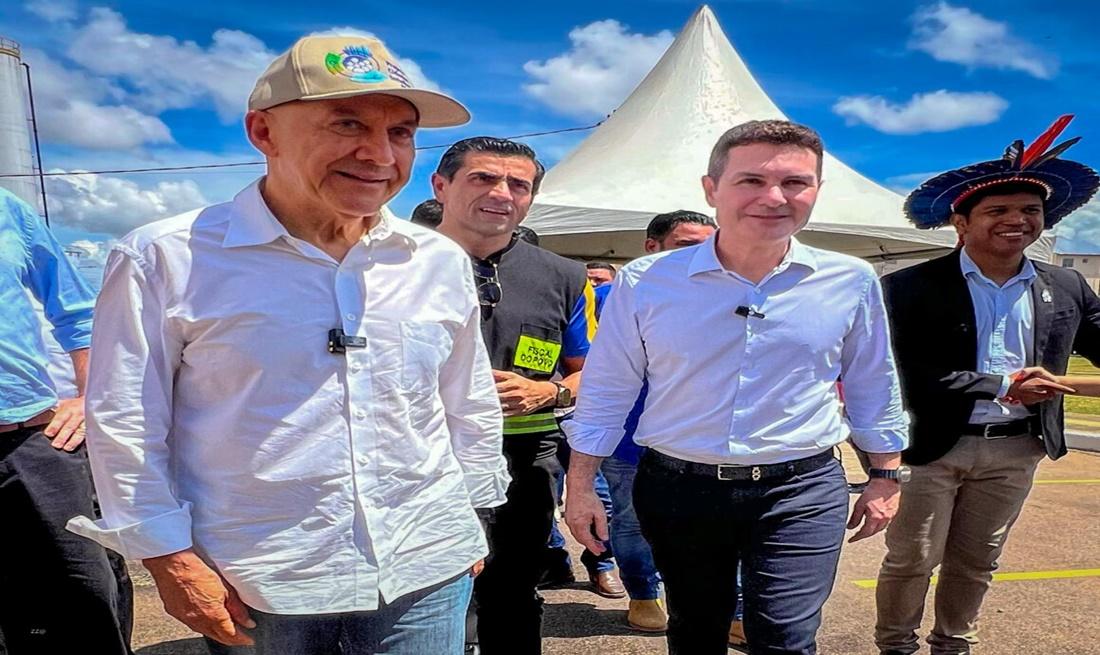 Na entrega de casas no Porto Fino, senador Confúcio enaltece o presidente Lula “por não virar as costas a Rondônia”