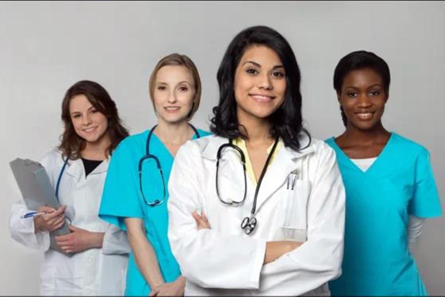 Dia do Trabalho: mulheres se tornam maioria entre médicos no Brasil em 2025