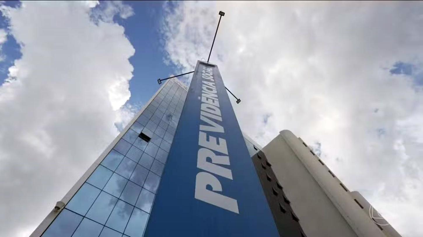 Fraude do INSS: golpistas se passam por servidores e prometem agilizar devolução do dinheiro a aposentados