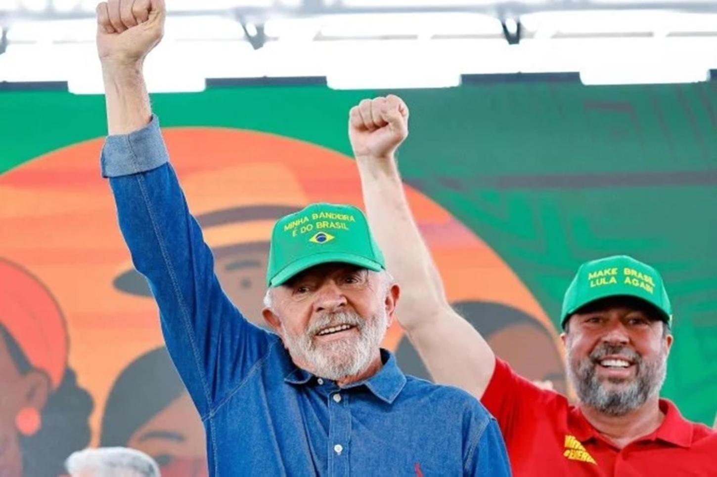 Data folha: Lula ganha em todos os cenários no segundo turno em 2026