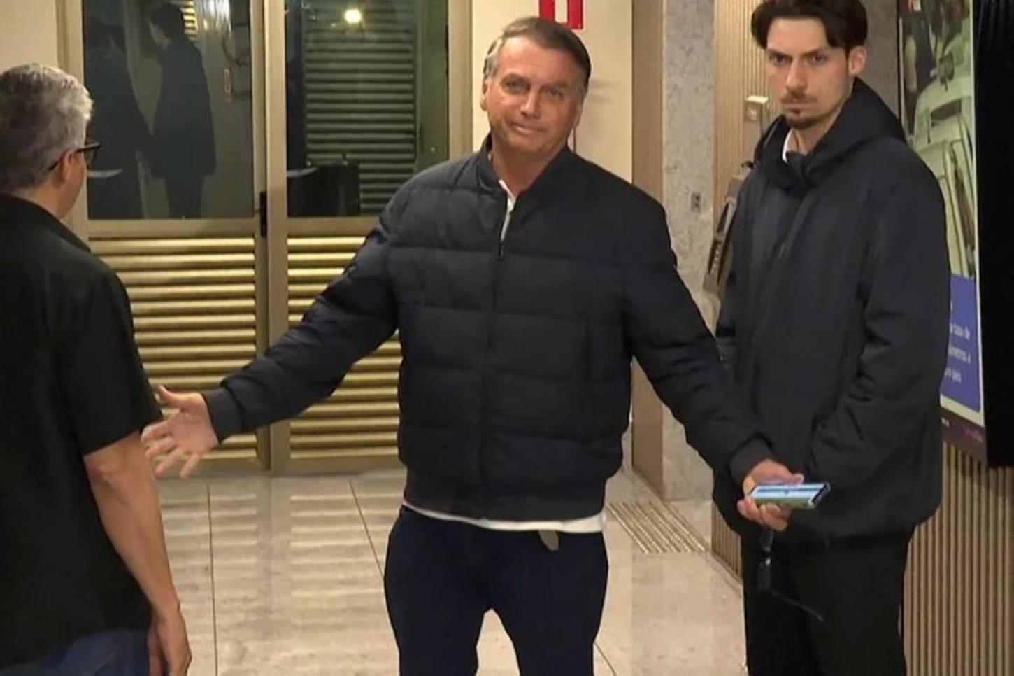 PF vê indícios de lavagem de dinheiro em movimentações milionárias de Bolsonaro