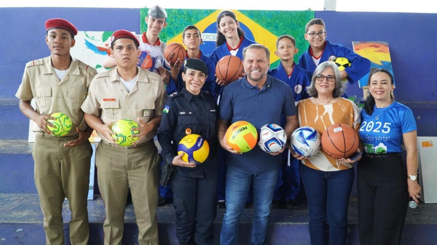 Cacoal: Colégio Militar recebe materiais esportivos e culturais com apoio de Cirone 