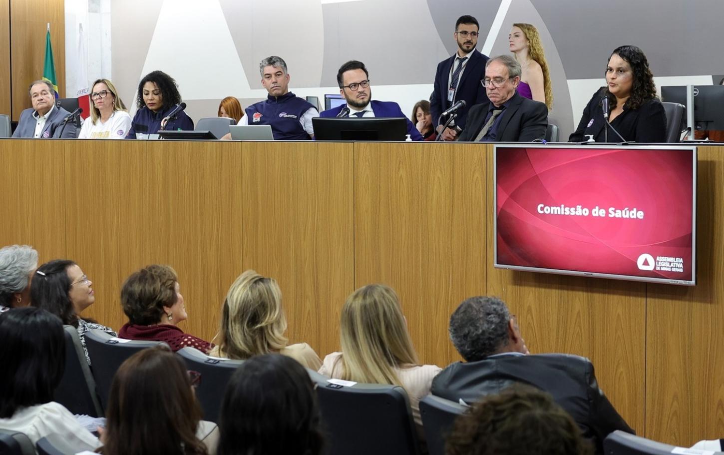Violência contra profissionais de saúde será tema de audiência em Minas Gerais