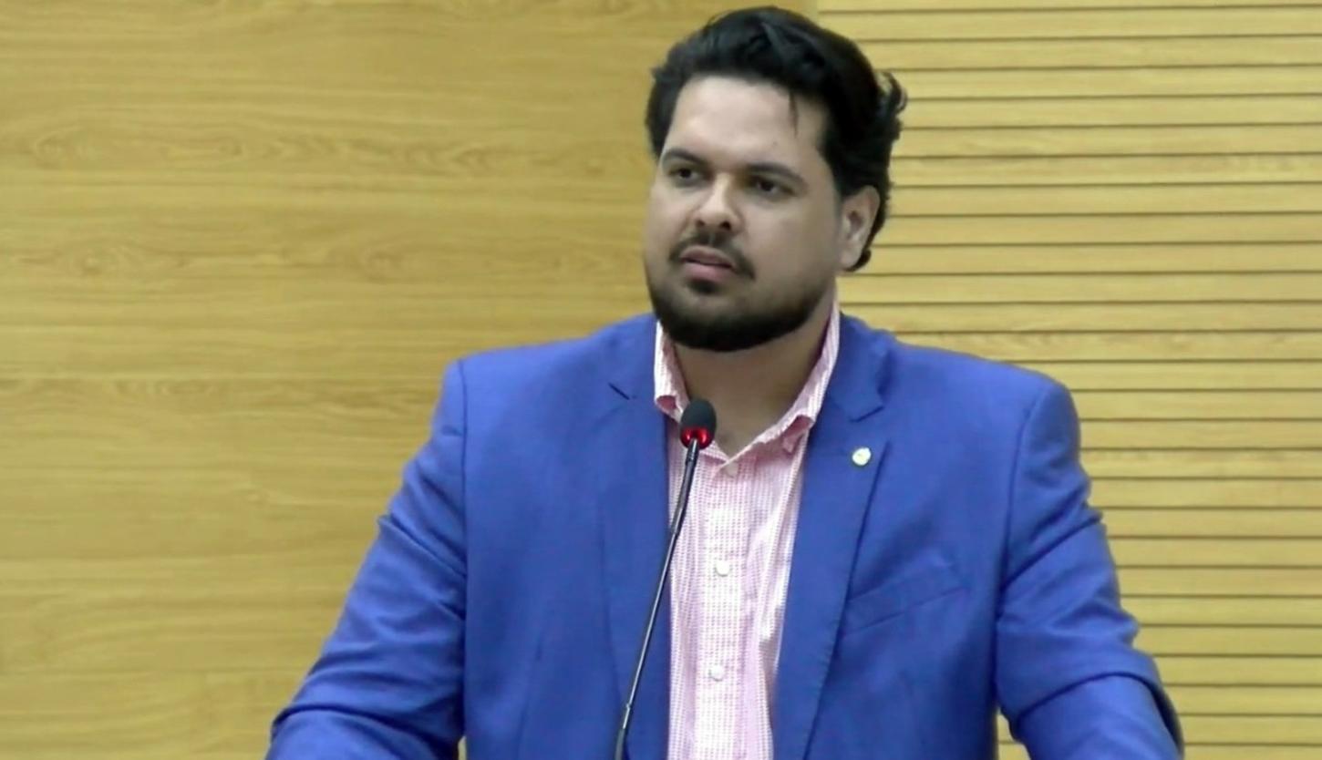Tribunal de Justiça afasta deputado Jean de Oliveira da Comissão de Meio Ambiente por suspeita de corrupção e ameaça a procurador
