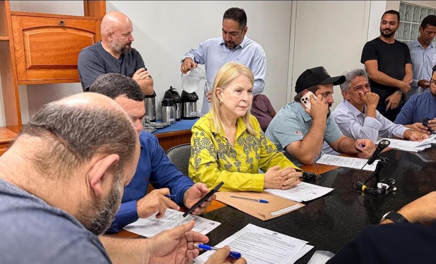 Dra. Amália Milani apresenta indicação para fortalecer e ampliar a coleta seletiva em Cacoal