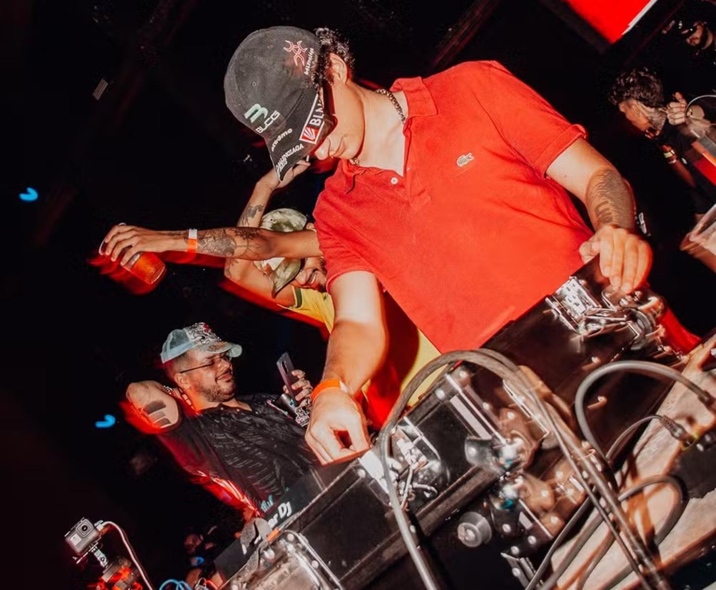 PIMENTA BUENO - DJ Douglas Silvestre saiu do interior de RO e já conquistou quase 1 milhão de ouvintes mensais