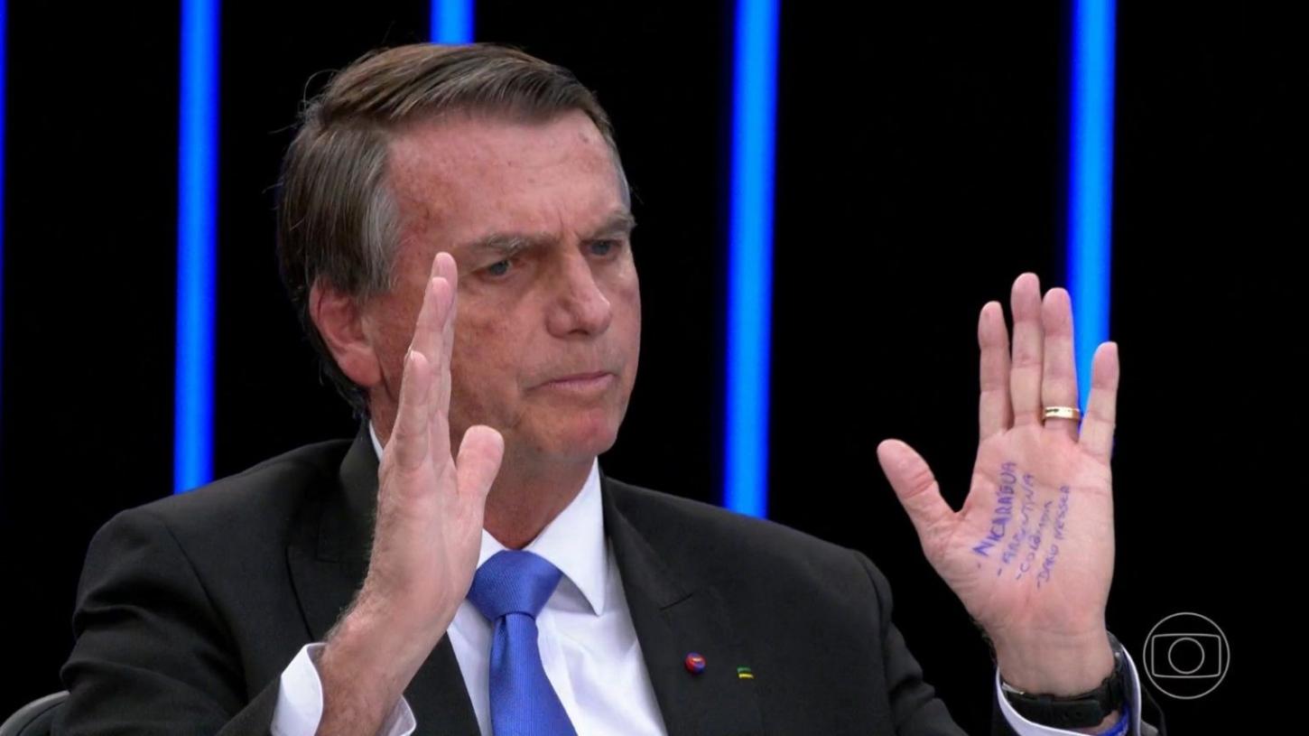 Bolsonaro na Papudinha. Juca Kfouri faz comparação inacreditável