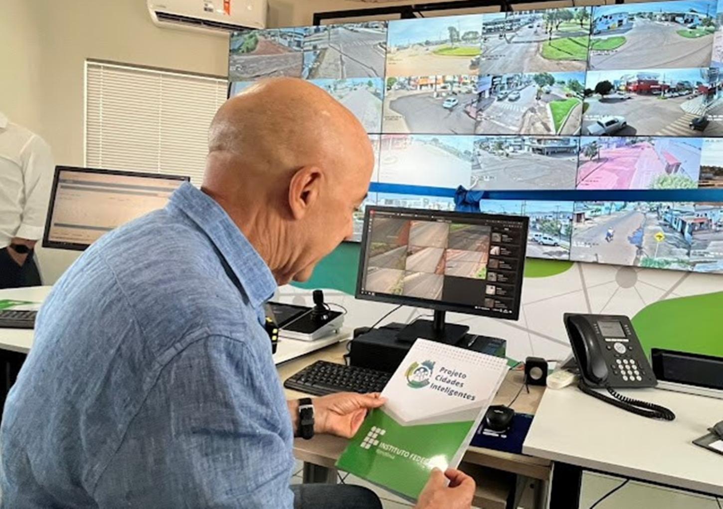 Senador Confúcio Moura entrega Central de Monitoramento do projeto Cidades Inteligentes em Ariquemes