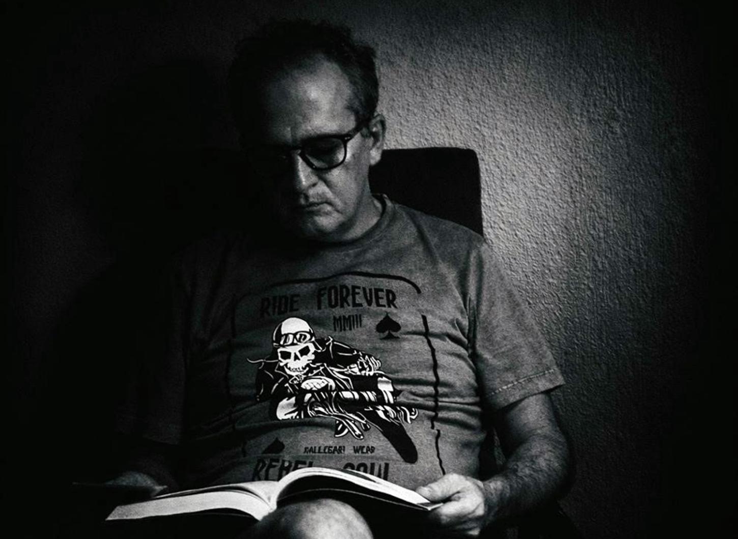 CRÔNICA - Entre o silêncio e a palavra