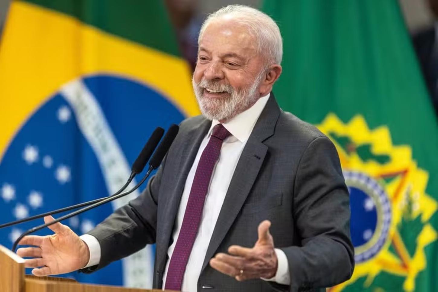 Lula tem 39% no 1º turno contra 30% de Flávio Bolsonaro, aponta Real Time Big Data