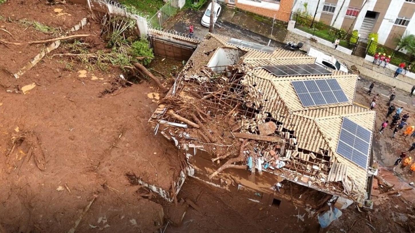 Número de pessoas mortas sobe e passa de  50 após fortes chuvas em MG