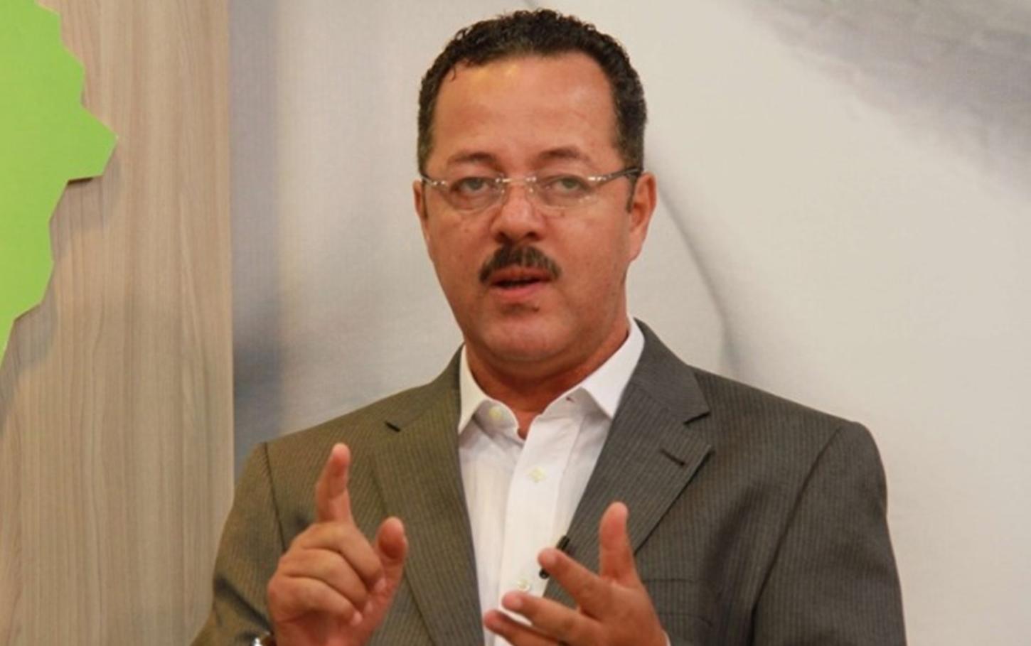 OPINIÃO - A pena sem sentença de Roberto Sobrinho